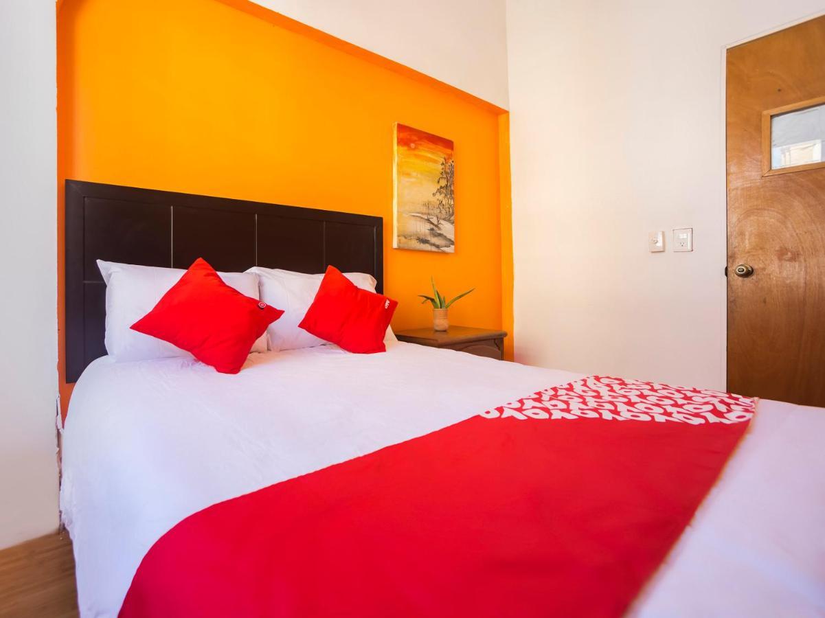 Oyo Hotel Hare Krishna Монтерей Екстериор снимка