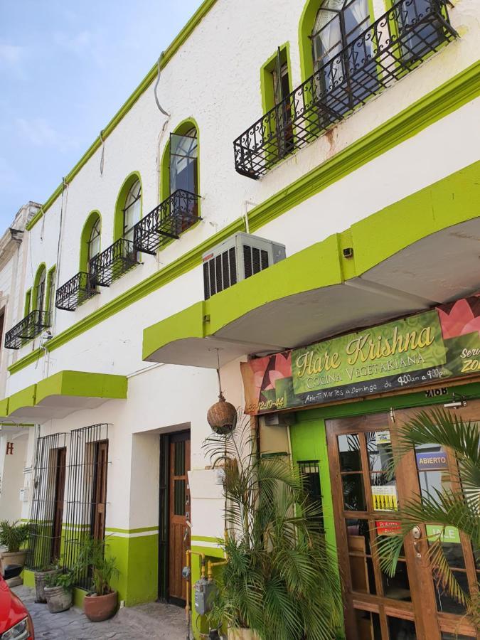 Oyo Hotel Hare Krishna Монтерей Екстериор снимка